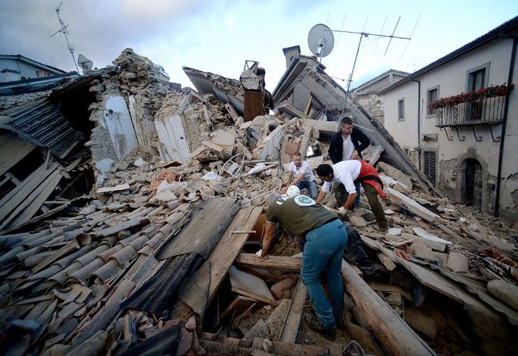 La mayoría de los habitantes de las localidades más afectadas deambula por las calles, sin casa.