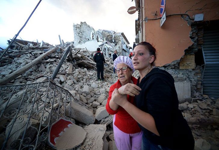 La mayoría de los habitantes de las localidades más afectadas deambula por las calles, sin casa.