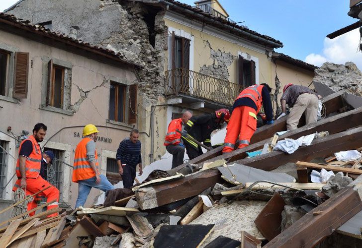 El epicentro fue localizado cerca de Norcia, una ciudad de la región de Umbría, a unos 150 km de Roma.