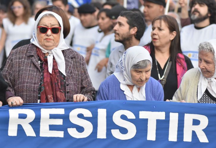 Militantes y dirigentes participaron de la Marcha de la Resistencia.