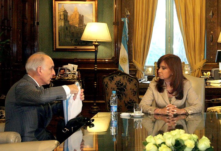 Carlos Bulgheroni junto a la presidenta Cristina Fernández de Kirchner.