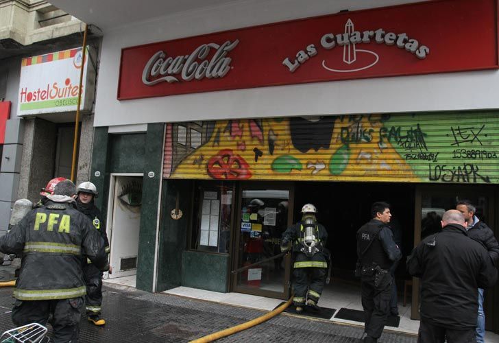 La tradicional pizzería las Cuartetas, afectada por un principio de incendio que fue rápidamente sofocado.