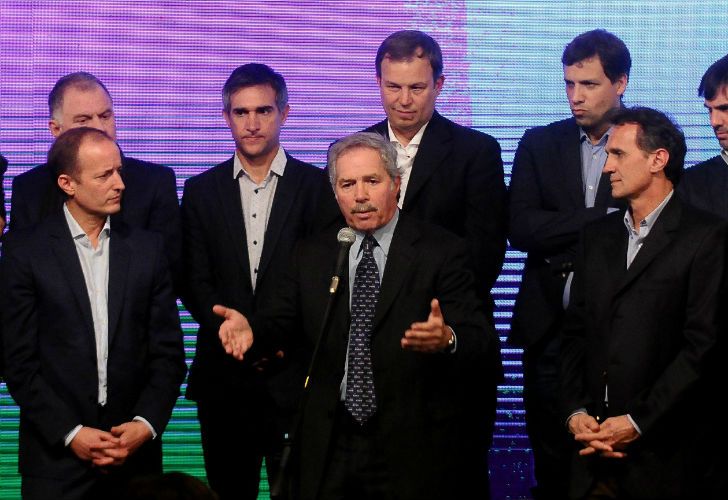Los dirigentes que asistieron a la "renovación" del PJ