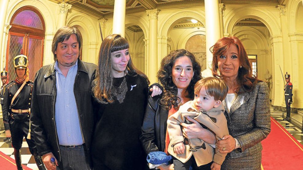 20160909_1132_politica_Florencia-Cristina-Kirchner
