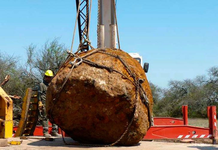 Hallan un meteorito de más de 30 toneladas que lo ubica como el segundo más grande del mundo.