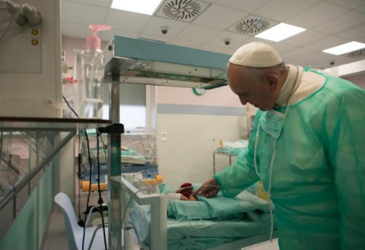 El papa Francisco en un Hospital de Roma