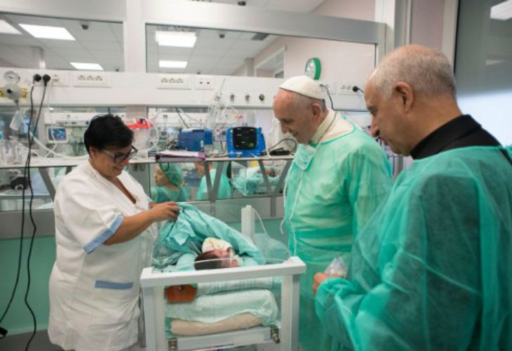 El papa Francisco en un Hospital de Roma