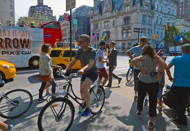 Macri y su esposa pasearon en bicicleta por el Central Park.