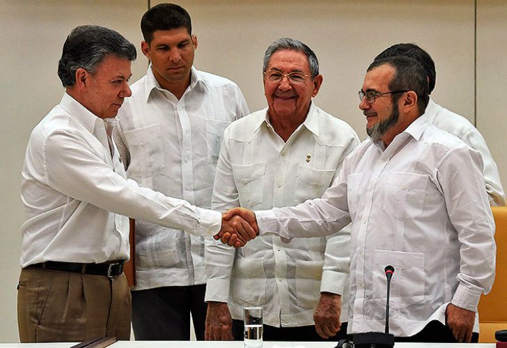 El Gobierno De Colombia Firma El Acuerdo De Paz Con Las FARC | Perfil