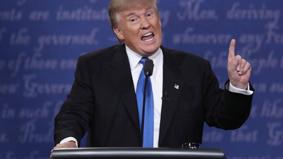 Donald Trump, candidato republicano, durante el debate frente a Hillary Clinton.