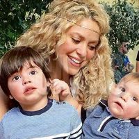 shakira-2