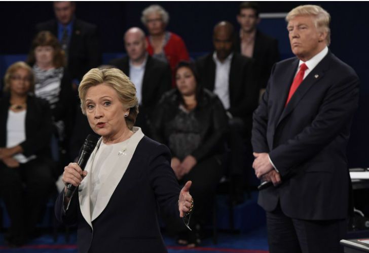 Hillary Clinton y Donald Trump se enfrentan en el segundo debate. 