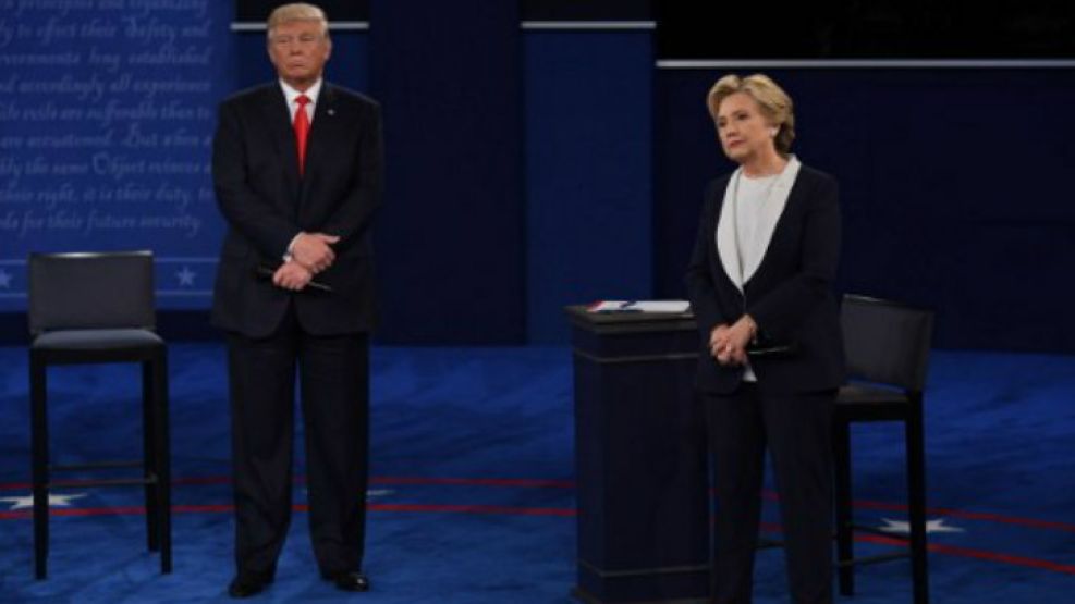 Hillary Clinton y Donald Trump: otro debate forzado antes de las elecciones