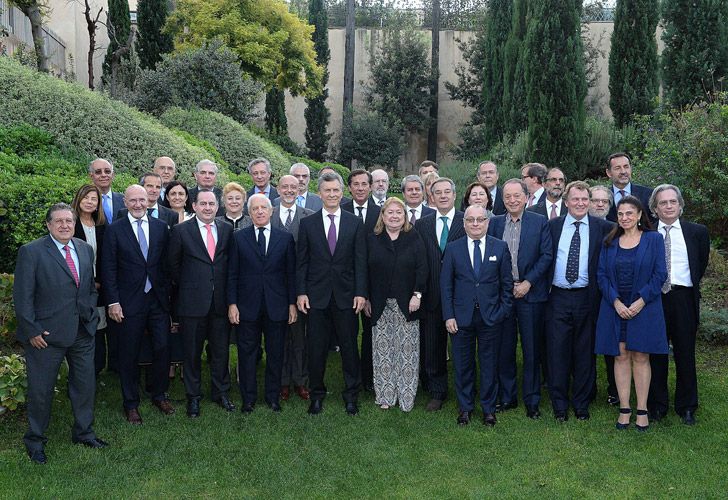  Macri se reunió con los embajadores argentinos ante los países miembros de la Unión Europea, de Noruega, Suiza, Rusia, Serbia, Ucrania, La Santa Sede y los organismos internacionales con sede en Europa.