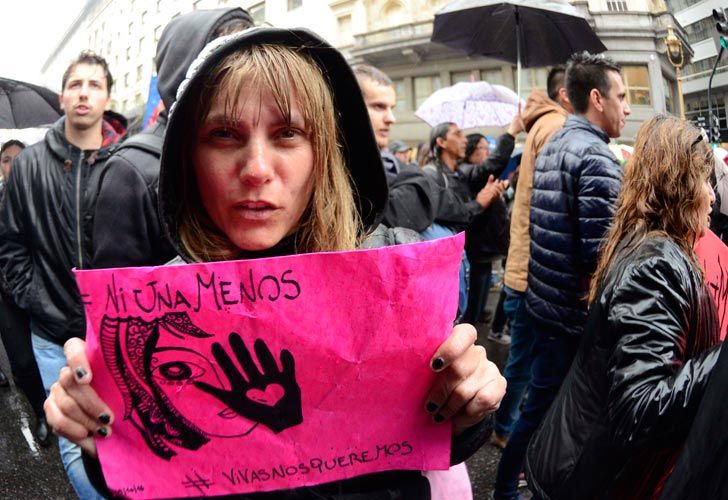 Marcha de #NiUnaMenos en el centro porteño