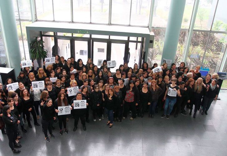 Mujeres de la Municipalidad de Avellaneda se suman al Paro Nacional.