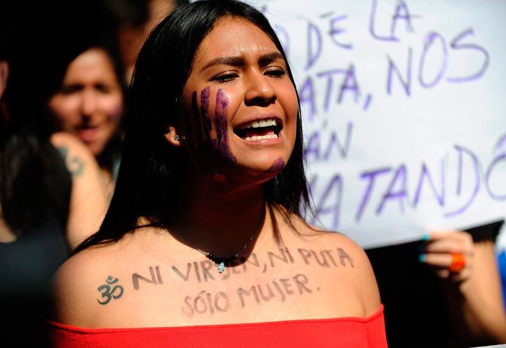 Marcha de #NiUnaMenos en México