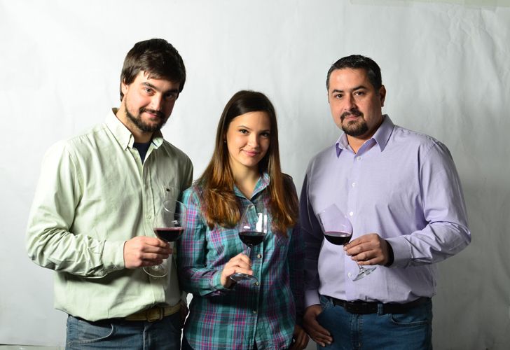 Tomás Para Baldi, Lucía Espejo y Diego Medina.