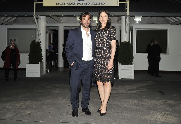 El ministro de Gobierno bonaerense Federico Salvai, junto a su esposa, la ministra de Desarrollo Social Carolina Stanley.