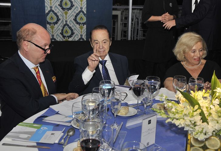 Alberto Fontevecchia junto a su esposa durante la cena de la Fundación INECO en donde fue distinguido como "Cerebro saludable 2016".