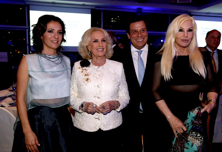 Mirtha Legrand, el presidente de la Fundación INECO, Facundo Manes, y Susana Giménez.