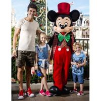 familia-con-micke1y-660x471