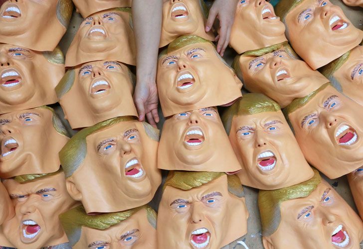 Máscaras de Trump en Japón