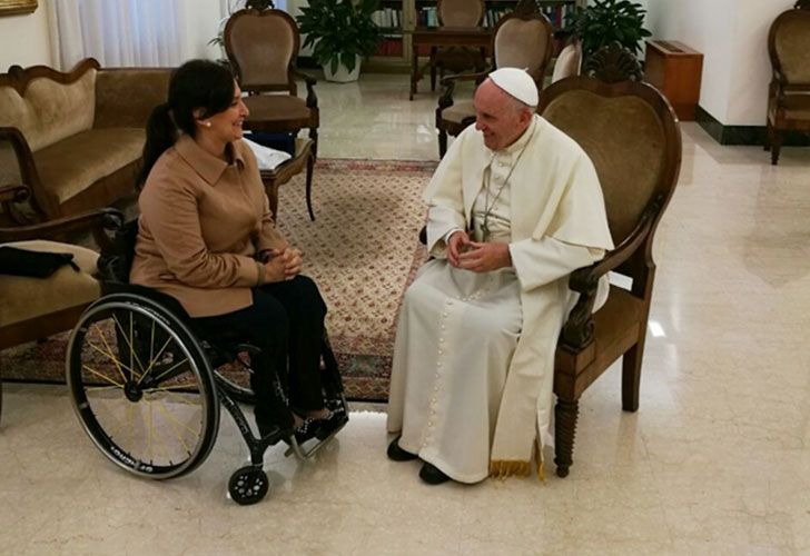 Gabriela Michetti y el Papa Francisco mantuvieron una audiencia en la residencia de Santa Marta del Vaticano.