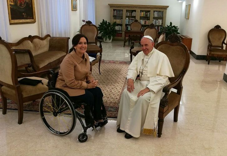 Gabriela Michetti y el Papa Francisco mantuvieron una audiencia en la residencia de Santa Marta del Vaticano.