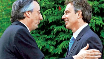 Juntos. Kirchner y Blair, en el momento de la reunión en la que se dialogó sobre Malvinas.