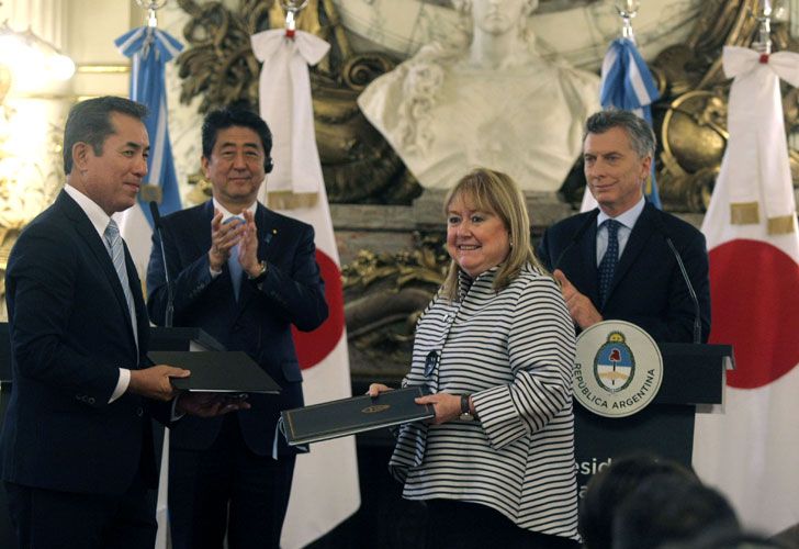 Mauricio Macri recibe en Casa Rosada al Primer Ministro de Japón, Shinzo Abe.