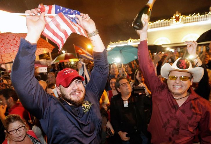 La euforia de los cubanos residentes en Estados Unidos se apoderó de las calles de Miami.