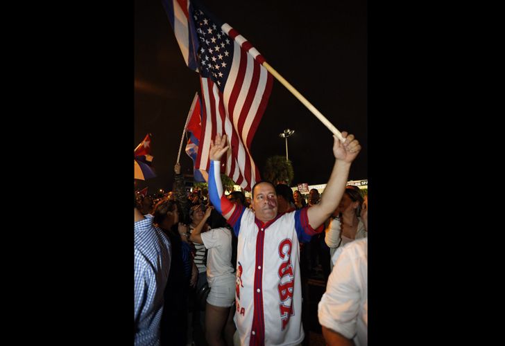 La euforia de los cubanos residentes en Estados Unidos se apoderó de las calles de Miami.