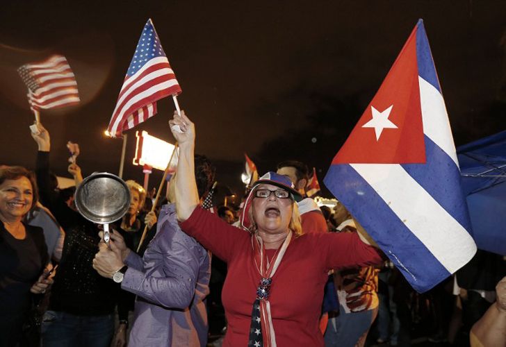 La euforia de los cubanos residentes en Estados Unidos se apoderó de las calles de Miami.