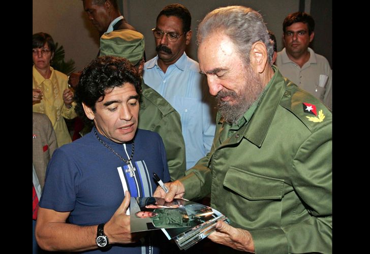 Fidel Castro junto a Diego Armando Maradona.