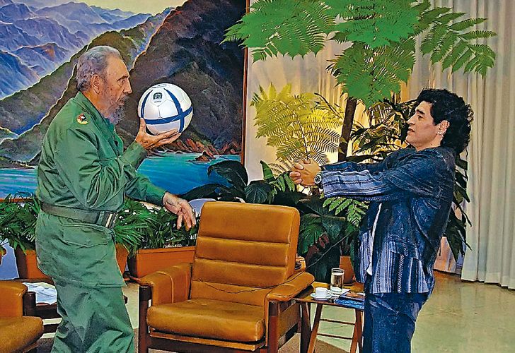 Fidel Castro y Diego Armando Marando en La Habana.