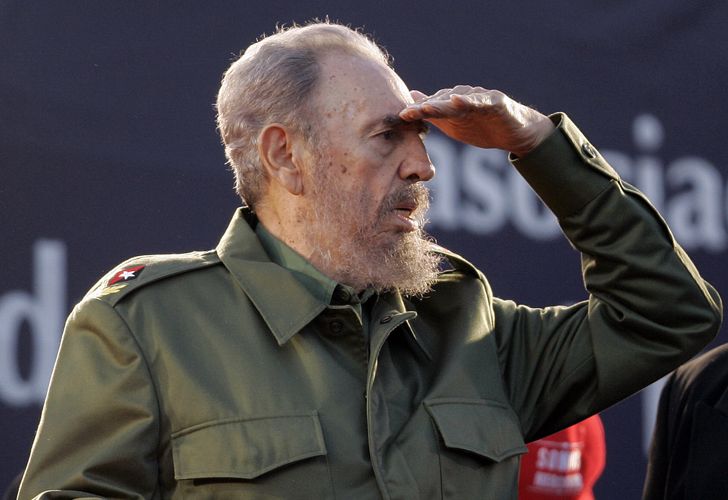 Fidel decía despreciar el culto a la personalidad. No hay estatuas de su figura, pero su imagen se multiplica en la isla.