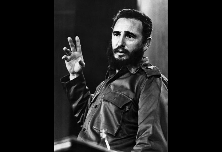 Fidel Castro mantuvo con cerrojo su vida privada: sólo se le conocen dos matrimonios y siete hijos con tres mujeres.