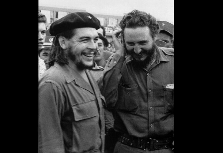 Fidel Castro y Ernesto Che Guevara en los 60'.