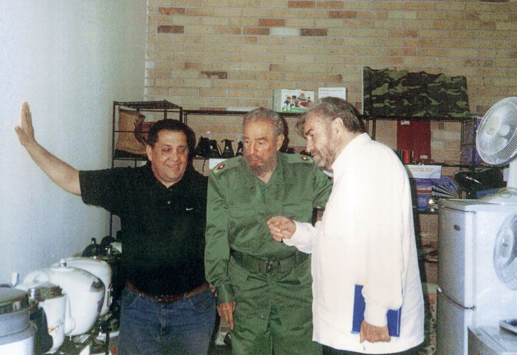 Fidel Castro junto al líder piquetero Luis D'Elía. 