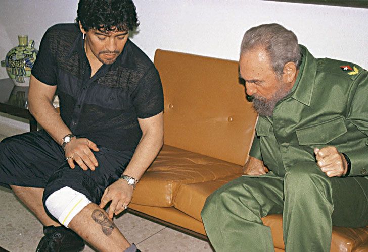 Fidel Castro junto a Diego Armando Marandona.