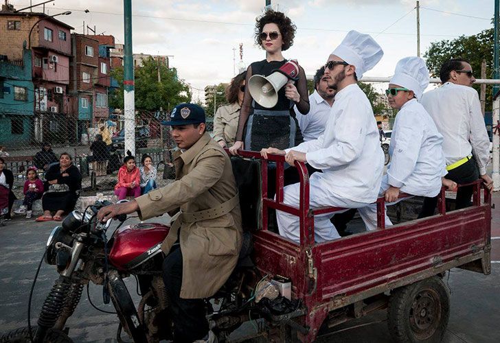 Preparativos y ensayo de Ópera Periférica en el Barrio 31