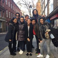 la-china-con-el-equipo-de-desiderata-para-la-campana-de-aw17-en-londres