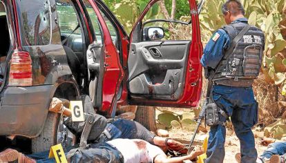 Salvajismo. Destructivos y feroces, los grupos que disponen de multimillonarias fortunas provenientes del narcotráfico y el crimen organizado han iniciado un proceso de cooptación de las elites de distintos factores de poder en cada nación.