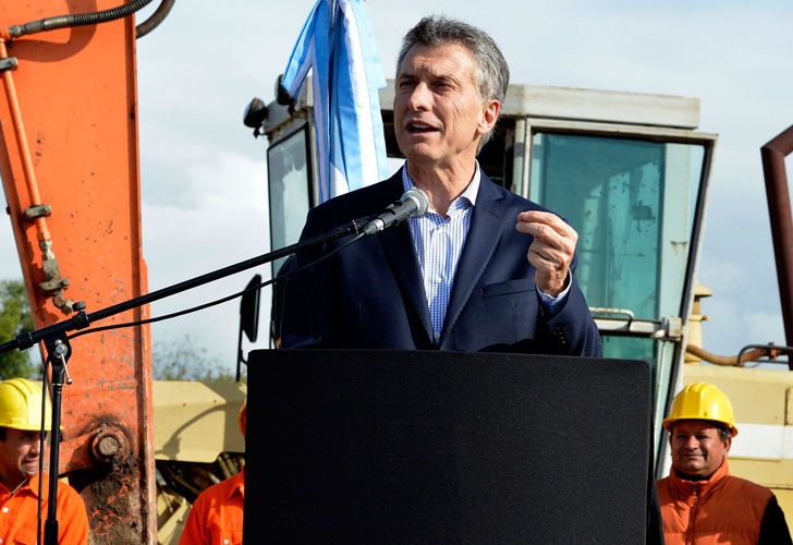 Tucumán, 29/04/2016, Mauricio Macri lanzó el plan de obras "Aguas del Bicentenario" en la ciudad tucumana de Yerba Buena.