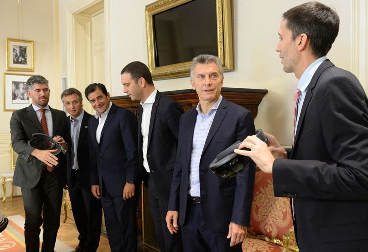 Mauricio Macri, Diego Bekerman y César Cernuda (Microsoft), Lucas García y Rodolfo Finochietti (Lagash)