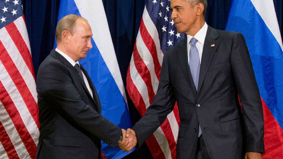 1215_obama_putin_g_ap