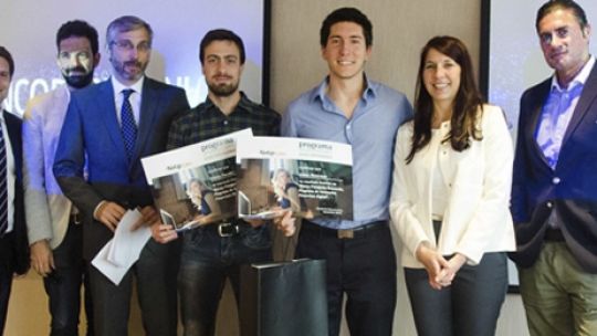 Los universitarios premiados por el Banco Patagonia.
