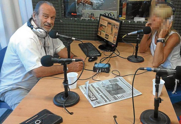 Siga siga. Horacio García Belsunce conduce el programa De frente por Radio X de Pilar (1).