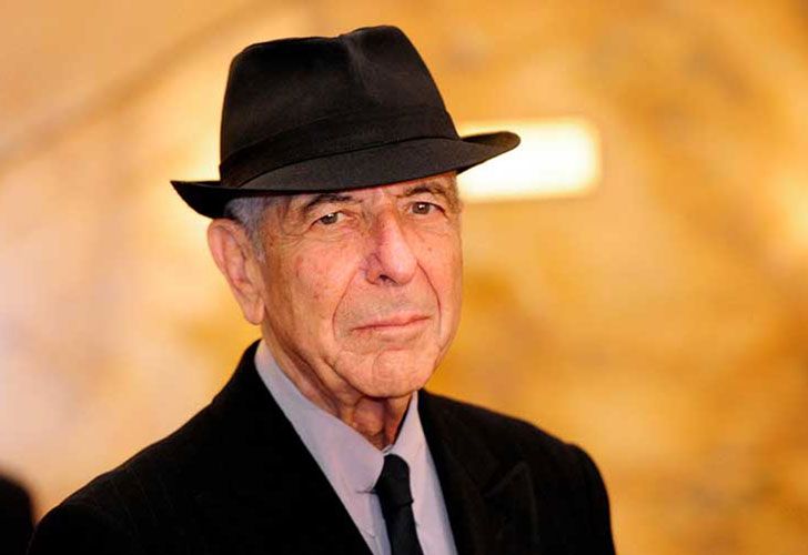 Leonard Norman Cohen. Nacido el 21 septiembre de  1934 en Westmount, Canadá, y fallecido el 10 de noviembre de 2016 en Los Ángeles, Estados Unidos. Poeta, novelista y cantautor canadiense. 